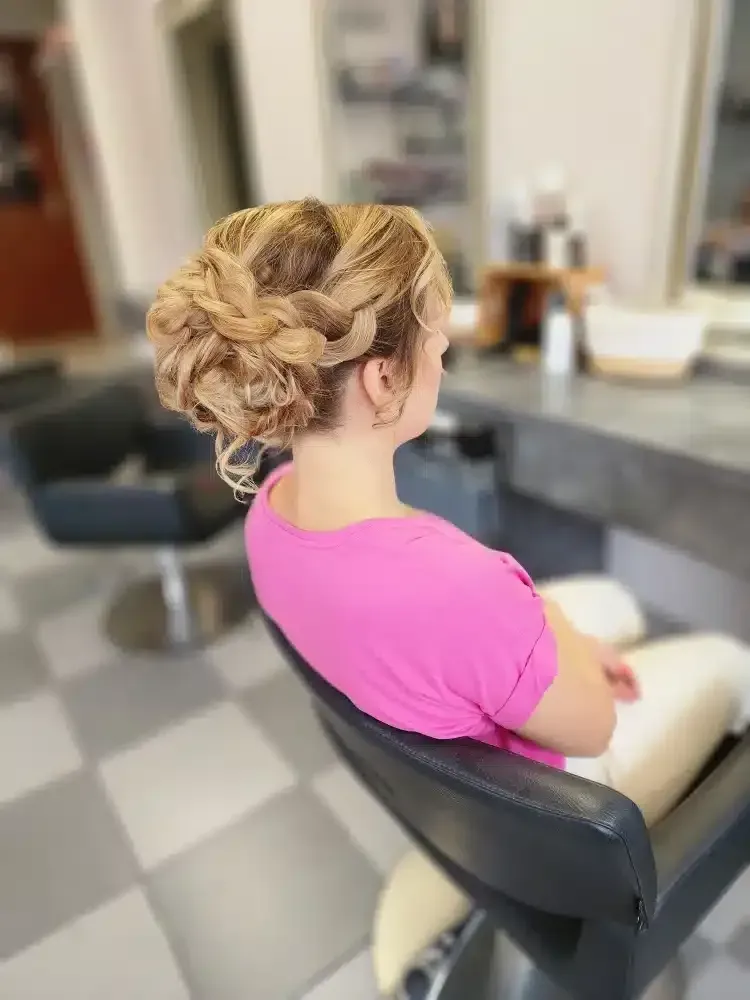 Coiffure mariages chignon avec tresses